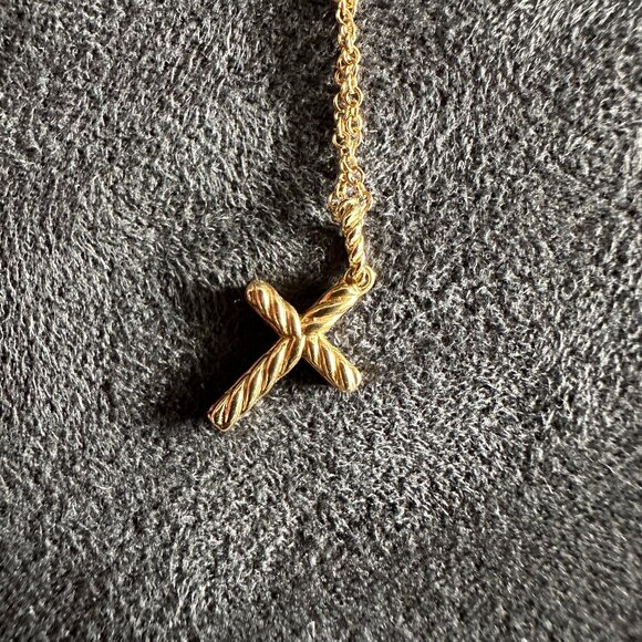 David Yurman Cable Cross Necklace w/ Pavé White Diamonds & 18K Yellow Gold - 18" - Picture 9 of 16